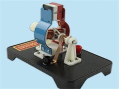數(shù)理化教學器材與數(shù)理教學器材的融合發(fā)展與應用